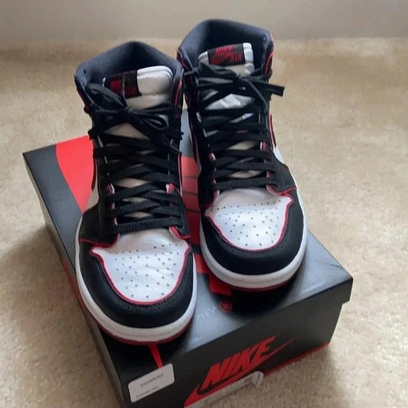NIKE Air Jordan Retro High OG Sneakers - Picture 3 of 8
